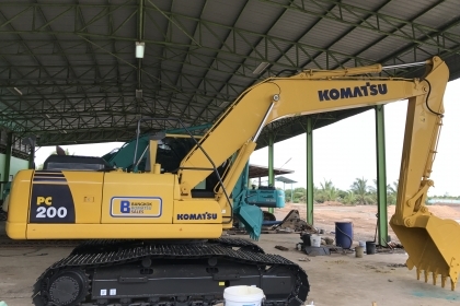 ขาย!! >>> Komatsu Pc200 รุ่น 8 MO สวยเต็ม PM.ยังเหลือ <<< เบอร์ติดต่อ 098-7155789 086-4631102