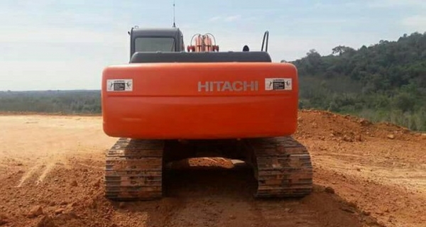 ขาย!! >>> Hitachi Zx200 รุ่น 1 สภาพดีพร้อมใช้งาน เอกสารพร้อมโอน <<< เบอร์ติดต่อ 098-7155789 086-4631102