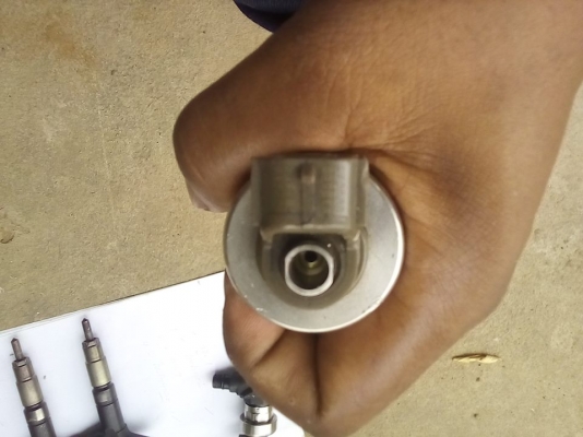 ขายหัวฉัดเดิมยกชุดให้ทั้งต้นและปลายdmax6000บาท0966859554