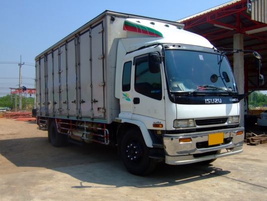 ขายรถหกล้อ ตู้ 10 บาน Isuzu Deca FTR32NR 195 แรงม้า ปี 2547 ขายรถหกล้อ ตู้ 10 บาน Isuzu Deca FTR32NR 195 แรงม้า ปี 2547