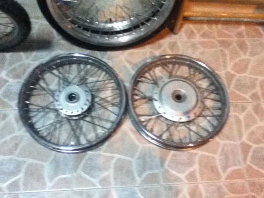 ขายล้อสวยๆ 2 ชุดคับ