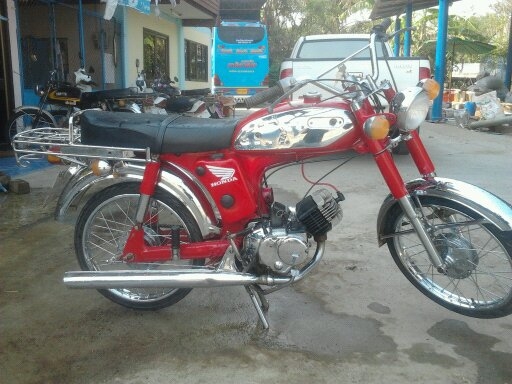 ขาย YAMAHA YL2  ทะเบียนแท้ชุบทั้งคัน สีแดงสด สวยจัดเครื่องดีพร้อมใช้ครับ