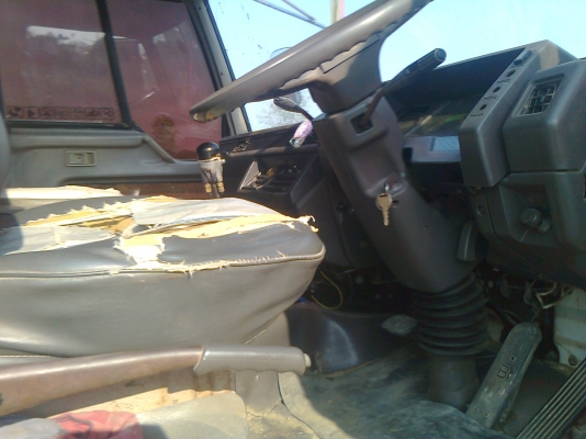 MITSUBISHI FN527M-TF 220 แรงม้า 2 เพลา ดัมพ์