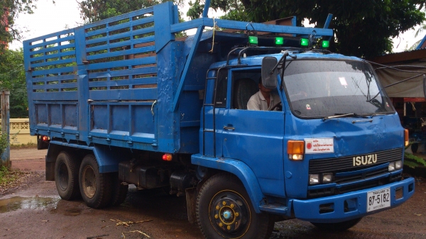 ขาย 10 ล้อ ISUZU JCM เครื่อง 195 แรงม้า มีดั้ม