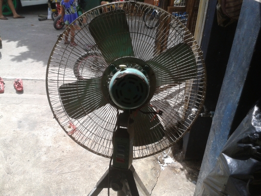 พัดลมตัวใหญ่