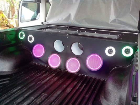 รับติดตั้งเครื่องเสียงนอกสถานที่ วุฒคาร์ออดิโอ T 0847113466 รับติดตั้งเครื่องเสียงนอกสถานที่ วุฒคาร์ออดิโอ T 0847113466