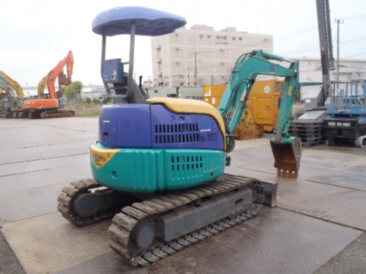 ขายด่วน KOMATSU PC30MR-1 ซีเรียล 1553X    นำเข้าเองจากญี่ปุ่น 100\% สวย สภาพดี ใช้งานมาน้อยจ้า