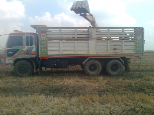 MITSUBISHI FN527M-TF 220 แรงม้า 2 เพลา ดัมพ์ มีระบบลากจูง