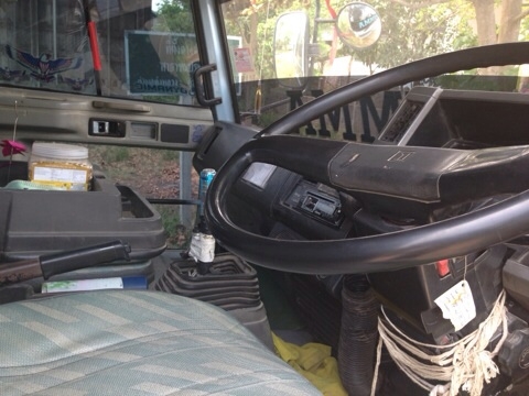 ***ขายแล้วครับขอบคุณ Truck2hand ขาย 6ล้อดั๊มดิน ISUZU Rocky 175  FRR เครื่อง6BG1 175 แรง แห้งดีไม่เยิ้ม เกียร์ดีเข้าง่ายไม่หลุด ช่วงล่างใหญ่คัสซีสวย ไม่ผุไม่บวมไม่ร้าว กระบะดั๊ม6ตัน 3.60ม. ยิงหน้า สภาพดีไม่ผุ บอดี้สีดี หัวบางดีภายในสวยคอนโซลครบเครื่องเสีย