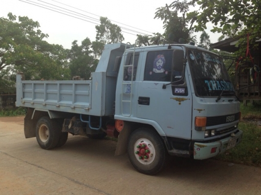 ***ขายแล้วครับขอบคุณ Truck2hand ขาย 6ล้อดั๊มดิน ISUZU Rocky 175  FRR เครื่อง6BG1 175 แรง แห้งดีไม่เยิ้ม เกียร์ดีเข้าง่ายไม่หลุด ช่วงล่างใหญ่คัสซีสวย ไม่ผุไม่บวมไม่ร้าว กระบะดั๊ม6ตัน 3.60ม. ยิงหน้า สภาพดีไม่ผุ บอดี้สีดี หัวบางดีภายในสวยคอนโซลครบเครื่องเสีย