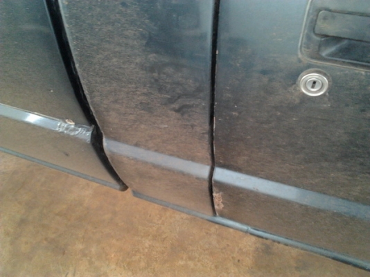 ***ขายแล้วครับขอบคุณ Truck2hand ขาย กระบะตอนเดียว MITSU L200 CYCLONE 2.5ปี38/95 เครื่องเดิม2.5แห้งดีไม่หลวมไม่เยิ้ม ช่วงล่างแน่นคัสซีสวยไม่ผุไม่ดาม ภายในสวยคอนโซลครบพื้นเก๋งไม่ผุ เบาะไม่ขาด หน้า-หลังเดิม สีไม่ค่อยสวย มีแตกมีลอก กระบะพื้นไม่ผุมีผุด้านข้าง(