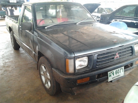 ***ขายแล้วครับขอบคุณ Truck2hand ขาย กระบะตอนเดียว MITSU L200 CYCLONE 2.5ปี38/95 เครื่องเดิม2.5แห้งดีไม่หลวมไม่เยิ้ม ช่วงล่างแน่นคัสซีสวยไม่ผุไม่ดาม ภายในสวยคอนโซลครบพื้นเก๋งไม่ผุ เบาะไม่ขาด หน้า-หลังเดิม สีไม่ค่อยสวย มีแตกมีลอก กระบะพื้นไม่ผุมีผุด้านข้าง(