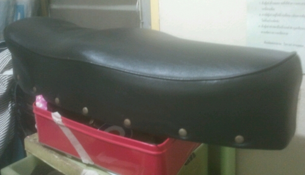 ขายตระแกรงหลังเวสป้า