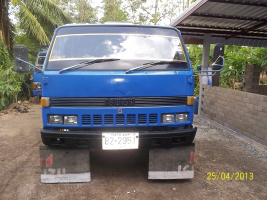 ขๅย  6ล้อ  NPR  ประกอบ 100แรง  คัชซีสวย เกียร์สั้น