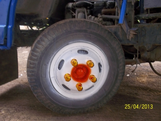 ขๅย  6ล้อ  NPR  ประกอบ 100แรง  คัชซีสวย เกียร์สั้น