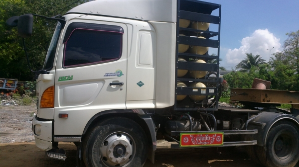 ขายดาวน์หัวลาก HINO 500  CNG พร้อมใช้