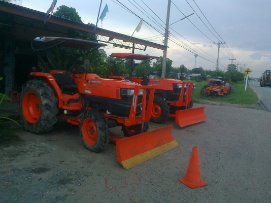 ขายรถไถ หลายขนาด เก่านอก เก่าไทย ราคาเป็นกันเอง