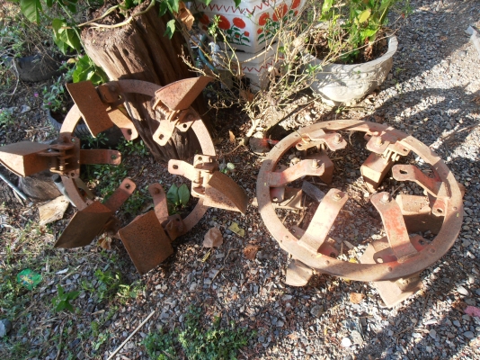 ขายล้อกันจมใส่รถไถนาแล้วแต่จะเอาไปใส่ครับพับเก็บใบได้ดี