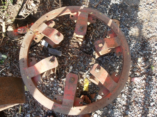 ขายล้อกันจมใส่รถไถนาแล้วแต่จะเอาไปใส่ครับพับเก็บใบได้ดี