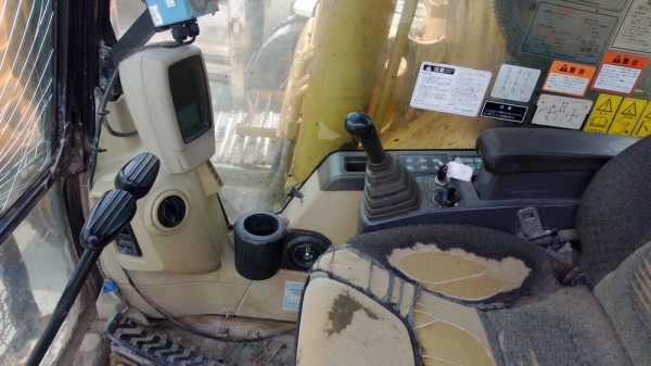 CATTERPILLAR model 322C รถนอกนำเข้า CATTERPILLAR model 322C รถนอกนำเข้า