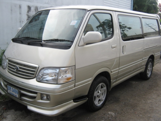 มือเดียว toyota grand wagon 03 เครื่องดีมาก ช่วงล่างดี ไม่โดนน้ำท่วม ตัวถังมีร่องรอยบ้างนะครับ