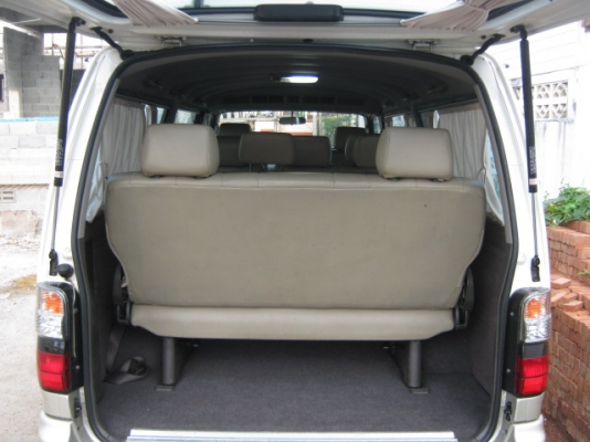 มือเดียว toyota grand wagon 03 เครื่องดีมาก ช่วงล่างดี ไม่โดนน้ำท่วม ตัวถังมีร่องรอยบ้างนะครับ