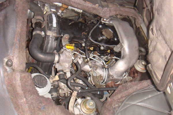 ขายด่วนรถตู้ commuter ปี 2004