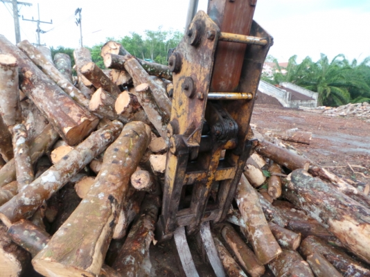 komatsu pc100L-2  รถมือคีบ เครื่องดี ปั้มไม่เยิ้ม พร้อมขายค่ะ