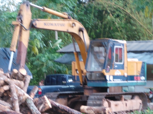 komatsu pc100L-2  รถมือคีบ เครื่องดี ปั้มไม่เยิ้ม พร้อมขายค่ะ