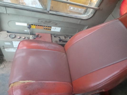 komatsu pc100L-2  รถมือคีบ เครื่องดี ปั้มไม่เยิ้ม พร้อมขายค่ะ