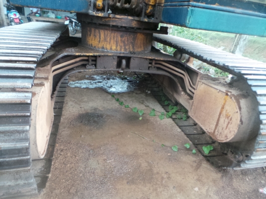 komatsu pc100L-2  รถมือคีบ เครื่องดี ปั้มไม่เยิ้ม พร้อมขายค่ะ