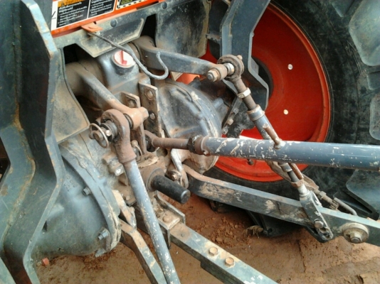 KUBOTA L4708 - 2 เพลา รุ่นใหม่โฉมล่าสุด รถสวยจัดเหมือนใหม่ ใช้งาน 711 ชม. อุปกรณ์ครบเพียบพร้อม มีโรตารี่ ใบมีดดันหน้า ผานพรวนดิน 6 พร้อมทำงานได้เลย เครื่องดีเดิม ช่วงล่างยาง 4 เส้นหน้าหลังสภาพดี 80\% เอกสารเล่มทะเบียนครบ ราคาต่อรองเงินดาวน์ได้ครับ KUBOTA L4708 - 2 เพลา รุ่นใหม่โฉมล่าสุด รถสวยจัดเหมือนใหม่ ใช้งาน 711 ชม. อุปกรณ์ครบเพียบพร้อม มีโรตารี่ ใบมีดดันหน้า ผานพรวนดิน 6 พร้อมทำงานได้เลย เครื่องดีเดิม ช่วงล่างยาง 4 เส้นหน้าหลังสภาพดี 80\% เอกสารเล่มทะเบียนครบ ราคาต่อรองเงินดาวน์ได้ครับ