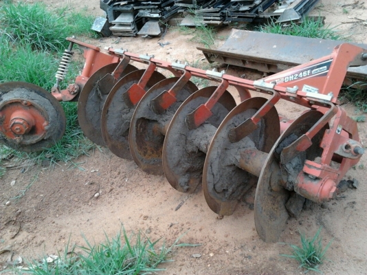 KUBOTA L4708 - 2 เพลา รุ่นใหม่โฉมล่าสุด รถสวยจัดเหมือนใหม่ ใช้งาน 711 ชม. อุปกรณ์ครบเพียบพร้อม มีโรตารี่ ใบมีดดันหน้า ผานพรวนดิน 6 พร้อมทำงานได้เลย เครื่องดีเดิม ช่วงล่างยาง 4 เส้นหน้าหลังสภาพดี 80\% เอกสารเล่มทะเบียนครบ ราคาต่อรองเงินดาวน์ได้ครับ KUBOTA L4708 - 2 เพลา รุ่นใหม่โฉมล่าสุด รถสวยจัดเหมือนใหม่ ใช้งาน 711 ชม. อุปกรณ์ครบเพียบพร้อม มีโรตารี่ ใบมีดดันหน้า ผานพรวนดิน 6 พร้อมทำงานได้เลย เครื่องดีเดิม ช่วงล่างยาง 4 เส้นหน้าหลังสภาพดี 80\% เอกสารเล่มทะเบียนครบ ราคาต่อรองเงินดาวน์ได้ครับ