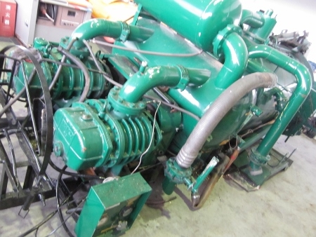 ขาย-เครื่องดูดโคลน (vaccum tank) ขนาดจุ 2 ตัน อุปกรณ์ครบครับ ติดตั้งแล้วใช้งานได้ทันที มือสองจากญี่ปุ่นแท้