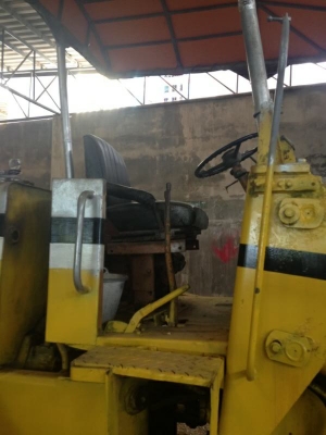 ขายรถตักล้อยางKOMATSU510พร้อมใช้สนใจโทร081-9701072
