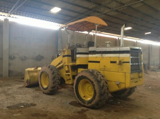ขายรถตักล้อยางKOMATSU510พร้อมใช้สนใจโทร081-9701072