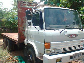 HINO  F18  คัดซี    925   เพลาเดียว  พื้นเรียบ  เครื่อง  HO7C
