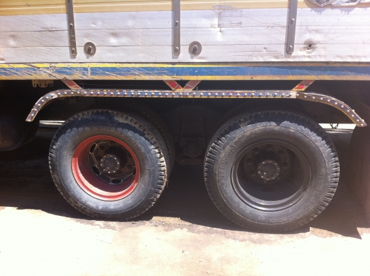 ขายรถบรรทุก 10 ล้อ ดั้ม HINO F17 แท้ กระบะอลูมิเนียม เครื่อง EH700 ดีมาก คัสซีสวยมาก ช่วงล่างใหญ่แล้ว ทะเบียนพร้อมโอน ราคาต่อรอง