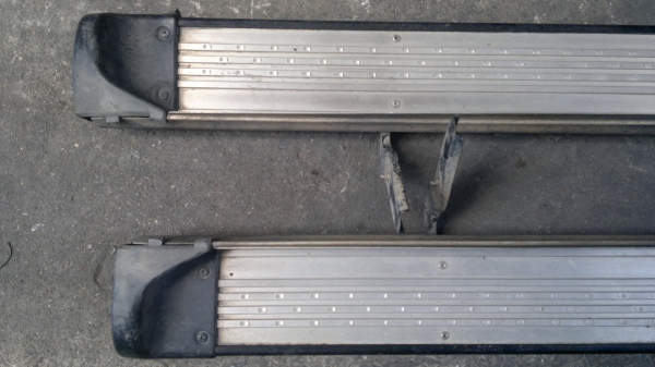 ขายบันไดข้างอลูมีเนียมเหมาะใส่กับรถกระบะทั่วไปราคาไม่แรง