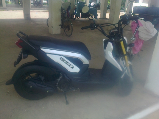 ขายดาวน์honda zoomer-x