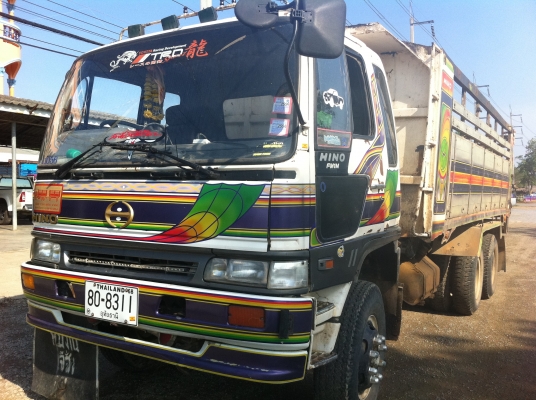 ขายรถบรรทุก 10 ล้อ (ดั้ม) HINO 1M เครื่องเดิมดี 220 แรง  คัสซีสวย มีระบบลากลูก ราคาต่อรอง ทะเบียนพร้อมโอน