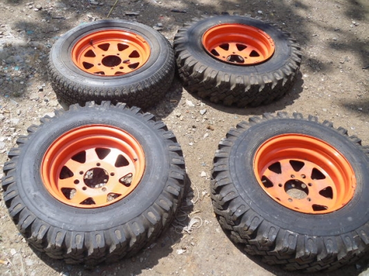 ออฟโรด ขายถูกทั้ง4วงยางพร้อมแม๊กซ์ใส่คาริเบียน วิทราร่า 5รูขอบ15ดอกยางหนา คม ลึก