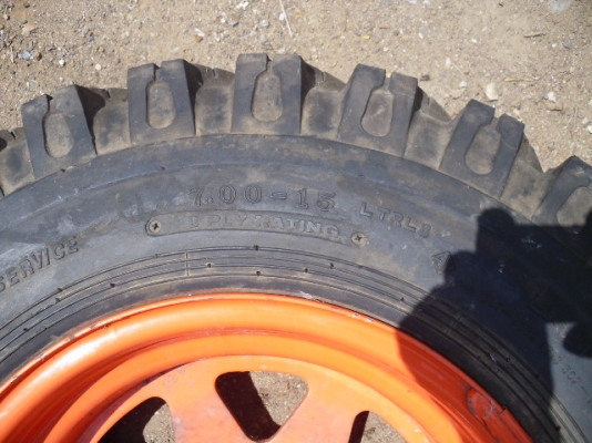 ออฟโรด ขายถูกทั้ง4วงยางพร้อมแม๊กซ์ใส่คาริเบียน วิทราร่า 5รูขอบ15ดอกยางหนา คม ลึก