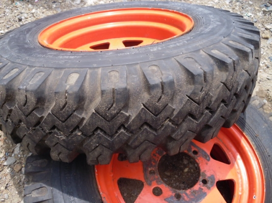 ออฟโรด ขายถูกทั้ง4วงยางพร้อมแม๊กซ์ใส่คาริเบียน วิทราร่า 5รูขอบ15ดอกยางหนา คม ลึก