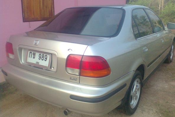 ขาย Honda civicLxi1.6ปี99 เครื่องดี เดิมบางทั้งคันรถบ้านใช้เองทะเบียนสวย