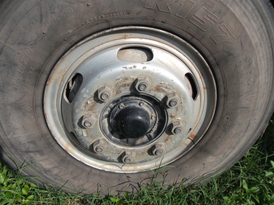 ขายด่วนรถสิบ2ล้อดรั้มGIGAเครือง360แรงม้า