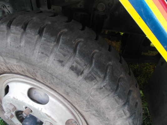 ขายด่วนรถสิบ2ล้อดรั้มGIGAเครือง360แรงม้า