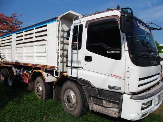 ขายด่วนรถสิบ2ล้อดรั้มGIGAเครือง360แรงม้า