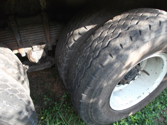 ขายด่วนรถสิบ2ล้อดรั้มGIGAเครือง360แรงม้า