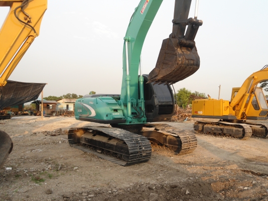 ขายรถแมคโครSK200-5 สภาพพร้อมใช้ สนใจติดต่อ บอย085-156-2314